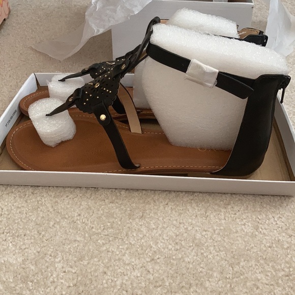 XOXO Remy sandals - Picture 3 of 4